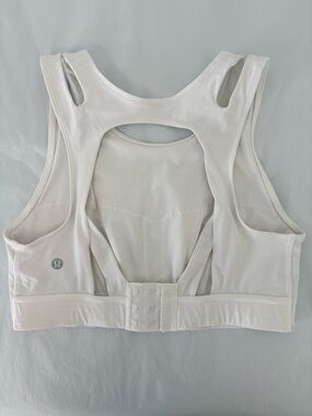 Lululemon Strong Front Bra Sz 8 B/C White EUC